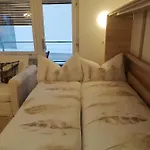 Appartamento Agrimonia - Moebilierte Mit Balkon Davos
