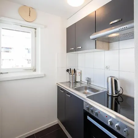 Apartment Agrimonia - Moebilierte Mit Balkon Davos