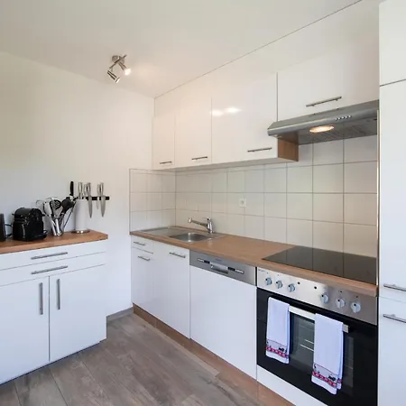 Agrimonia - Moebilierte Mit Balkon