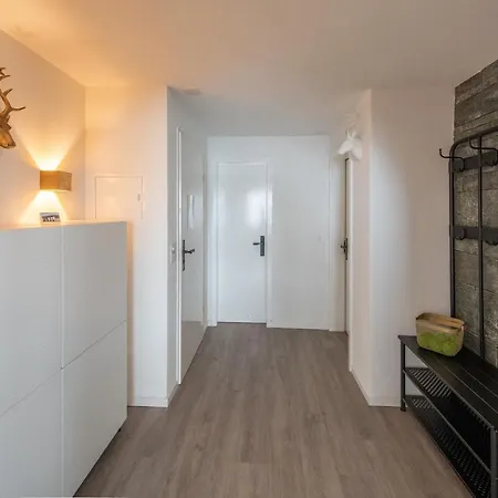 Agrimonia - Moebilierte Mit Balkon Apartment Davos