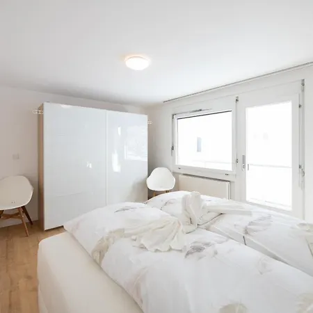 Agrimonia - Moebilierte Mit Balkon דירה