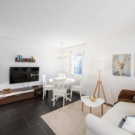 Apartment Agrimonia - Moebilierte Mit Balkon *