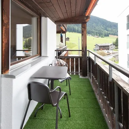Agrimonia - Moebilierte Mit Balkon * 达沃斯