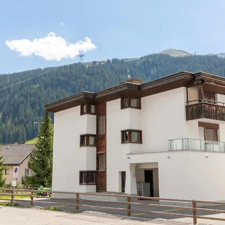 Agrimonia - Moebilierte Mit Balkon Apartment Davos