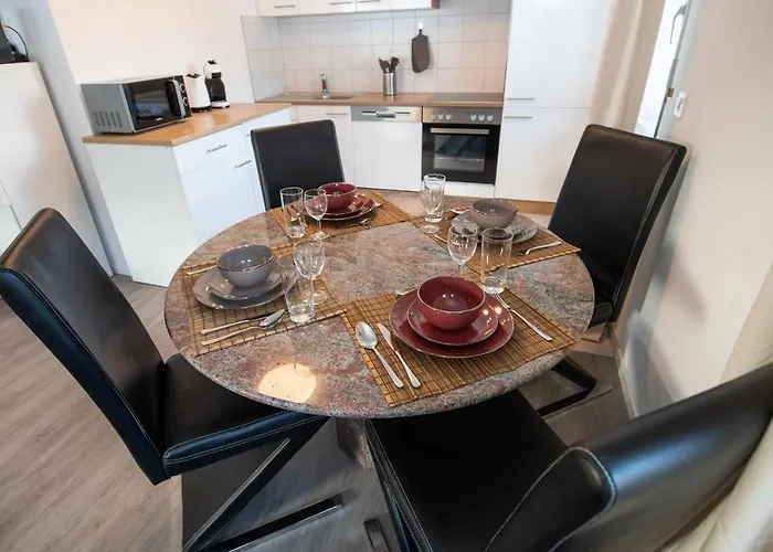 Agrimonia - Moebilierte Mit Balkon Ostrava