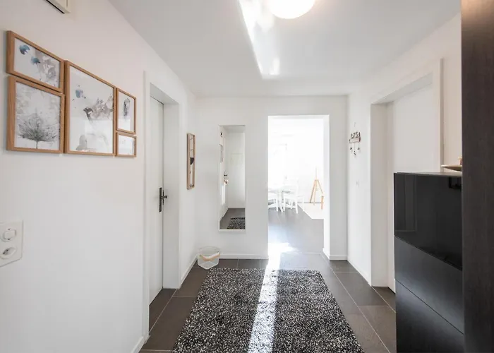 Agrimonia - Moebilierte Mit Balkon * Ostrava