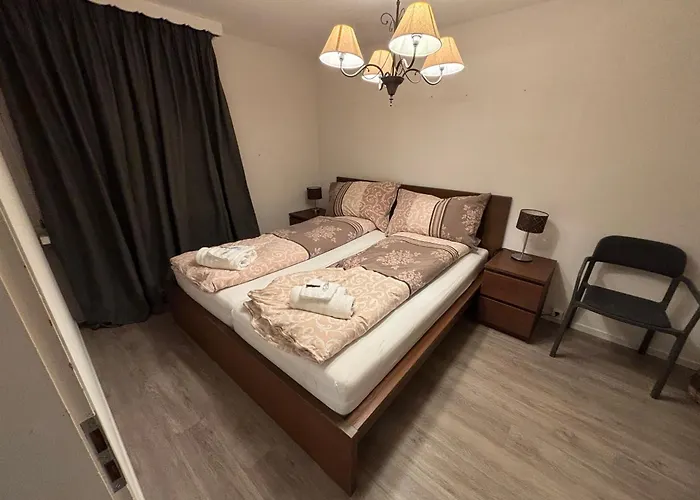 Agrimonia - Moebilierte Mit Balkon Ostrava