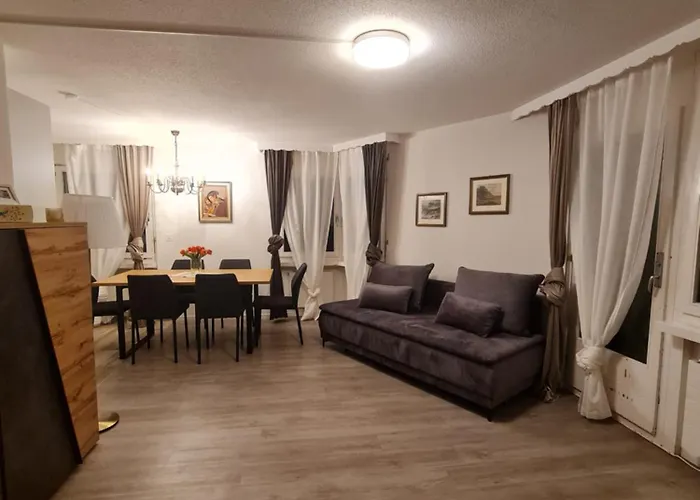 Agrimonia - Moebilierte Mit Balkon Daire Ostrava