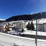 Agrimonia - Möbilierte Mit Balkon Apartment Davos