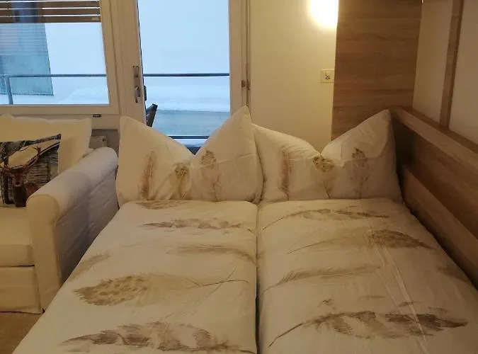 Apartman Agrimonia - Moebilierte Mit Balkon Davos