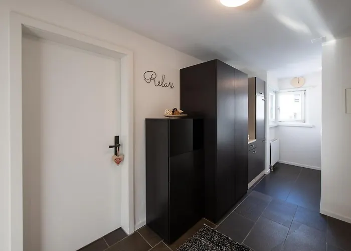 Agrimonia - Moebilierte Mit Balkon Apartman